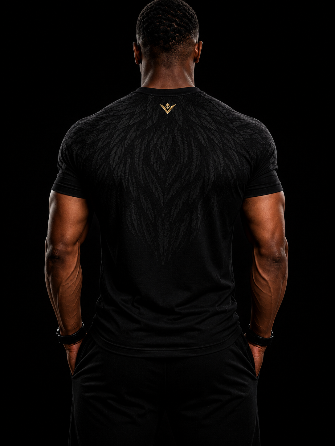 VANTAGE Lion Performance T-Shirt