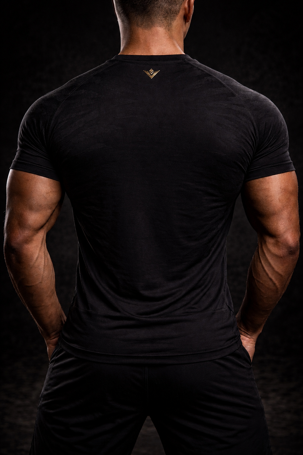 VANTAGE Tiger Performance T-Shirt